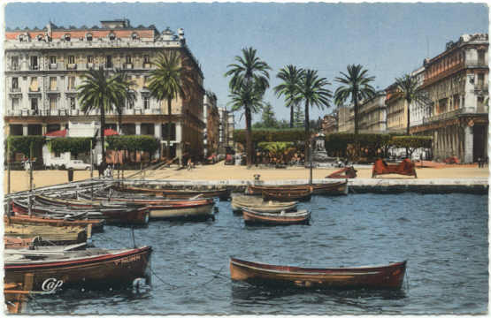 BÔNE - Un Coin Du Port Et L'Entrée Du Cours Bertagna - Annaba (Bône)