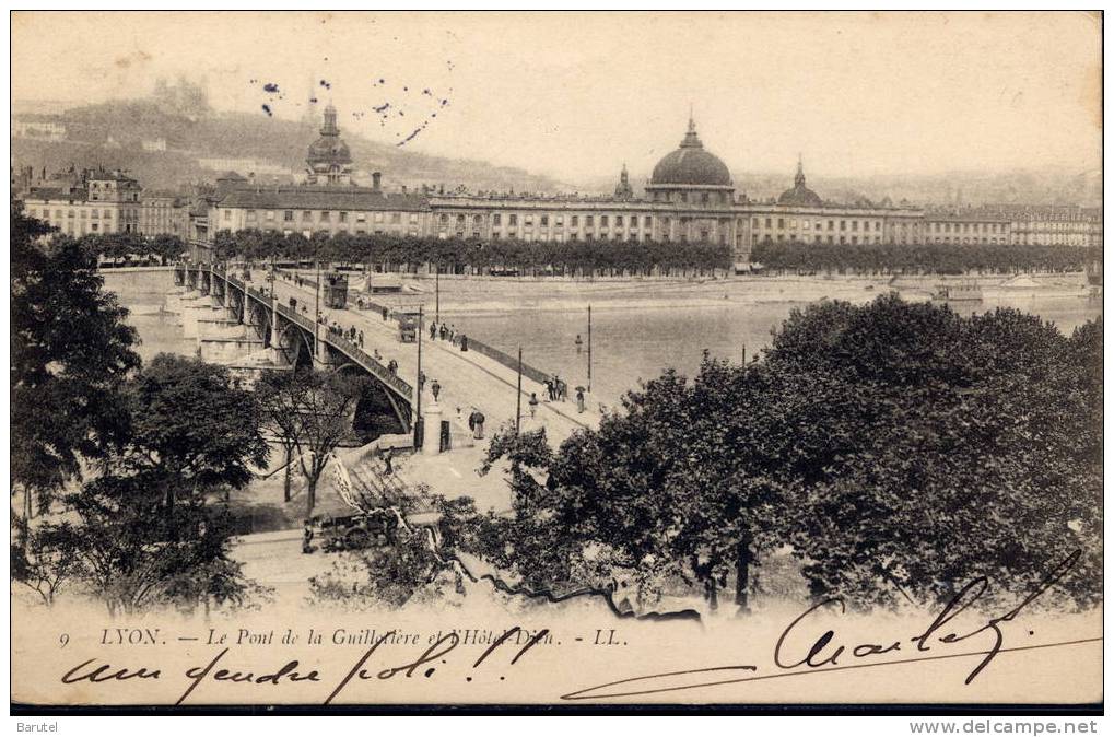 LYON 2 - Le Pont De La Guillotière Et L´Hôtel De Ville - Lyon 2