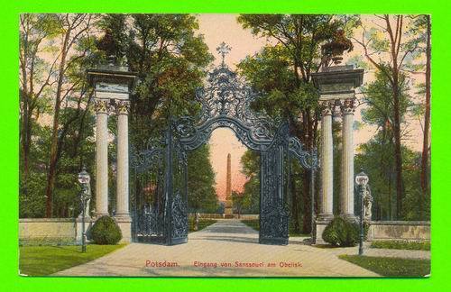 POTSDAM - EINGANG VON SANSSOUCI AM OBELISK - - Potsdam