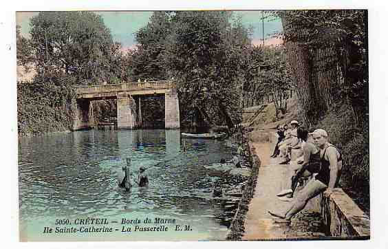 JJ 94977  Créteil Ile Ste Cathérine Un Groupe De Baigneurs N° 5050 - Creteil