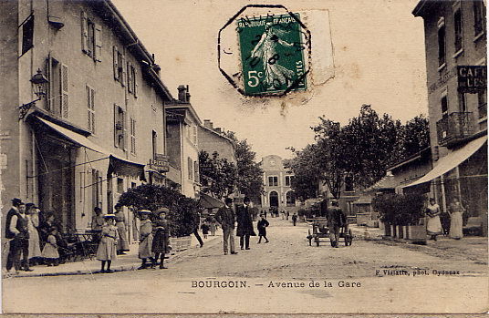 BOURGOIN   AV  DE  LA GARE - Bourgoin