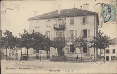 69 Amplepuis Hotel De Ville Animée  Belle Petite Carte - Amplepuis