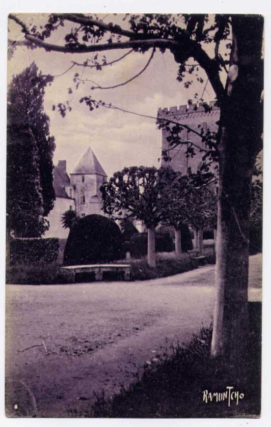 57 - PONS - Parc Du Château - Pons