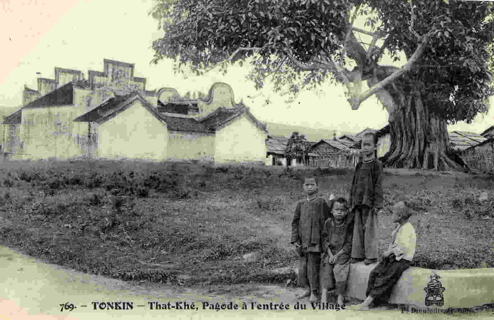 TONKIN - That-Khé,Pagode à L'entrée Du Village - Yémen