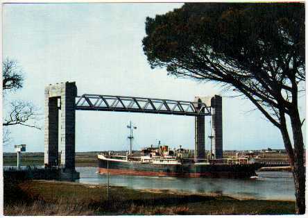 17 PONT DE MARTROU - Pont-l'Abbé-d'Arnoult