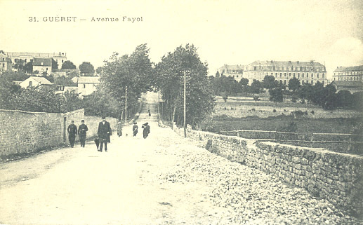 23 - CREUSE - GUERET - AVENUE De FAYOL ANIMEE - Guéret