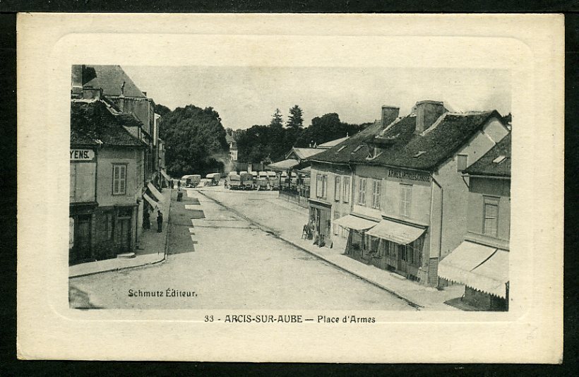 10 - ARCIS SUR AUBE - Place D'Armes - Arcis Sur Aube