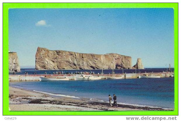 PERCÉ, QUÉBEC - ROCHER, LE QUAI ET BATEAUX D'EXCURSION  - CARTE À VOYAGÉE - AL. CASSIDY - - Percé