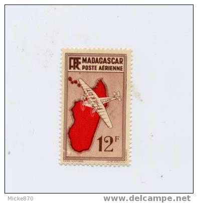 Madagascar Poste Aérienne N°10 Neuf* Avion Sur Carte Rouge - Airmail