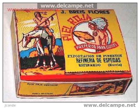 ANTIGUA CAJA DE CARTON DE PUBLICIDAD PIEL ROJA - MIDE 13,5 X 10,5 X 4 CMS. PIMENTON - Dosen