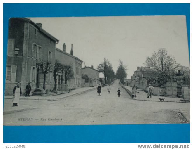 55)- Stenay--rue  Gambetta---- Tres Belle Carte - Stenay