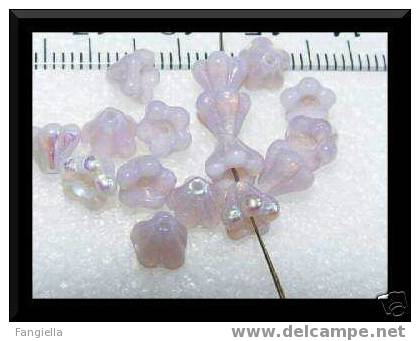 Lot De 10 Perles Tchèques Fleurs Lilas Opalescent - Perles