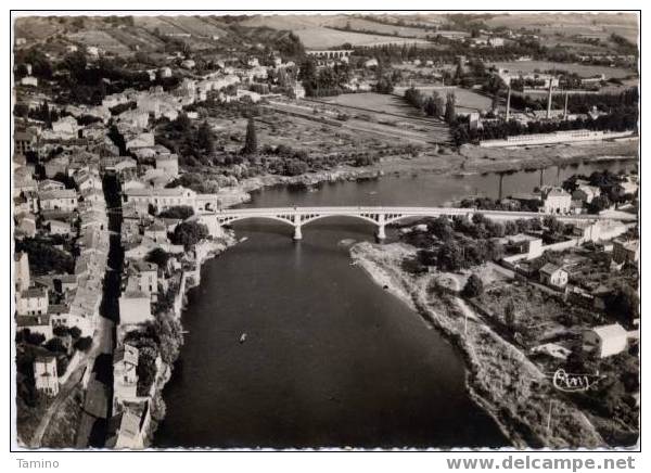 Saint-Just Sur Loire. Vue Générale Aérienne Et La Loire. - Saint Just Saint Rambert