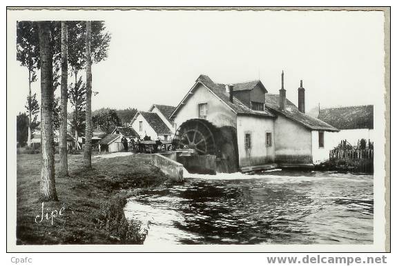 CONNERRE - LE MOULIN DE LA CROIX - ANIMEE /CPSM - Connerre