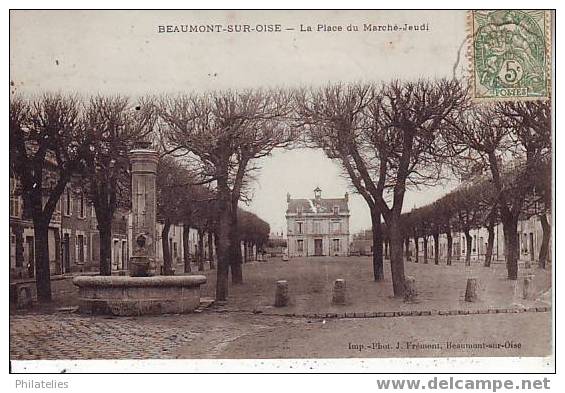 Beaumont  Place Du Marche - Beaumont Sur Oise