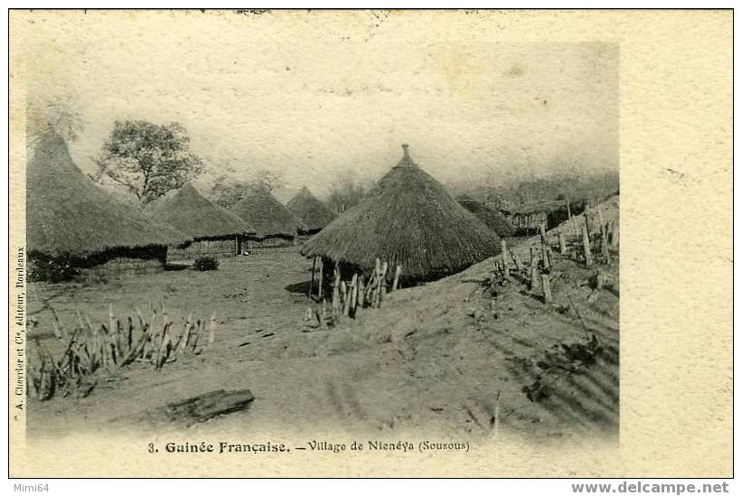 GUINEE FRANCAISE . VILLAGE DE NIENEYA ( SOUSOUS ) - Níger