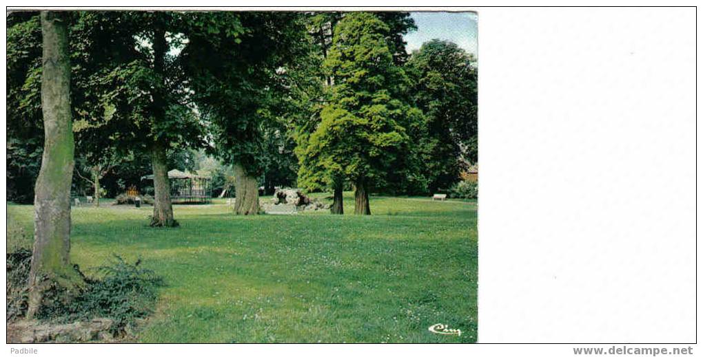 Carte Postale Bouchain  Le Kiosque Et Le Jardin Public - Bouchain