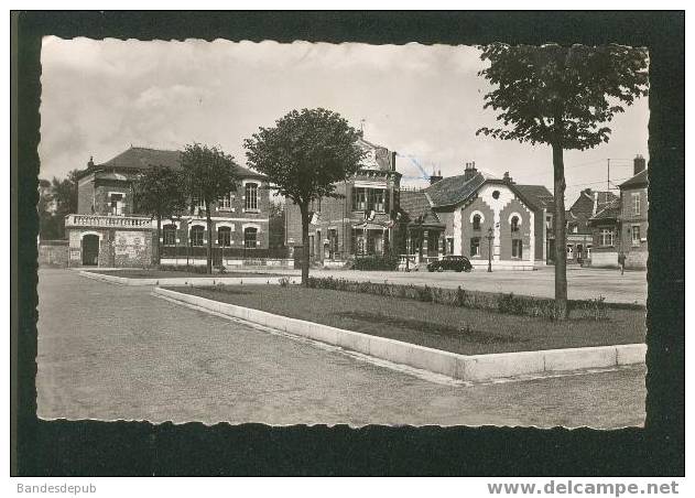 CPSM - Hirson - La Mairie (Studio Gloria ) - Hirson