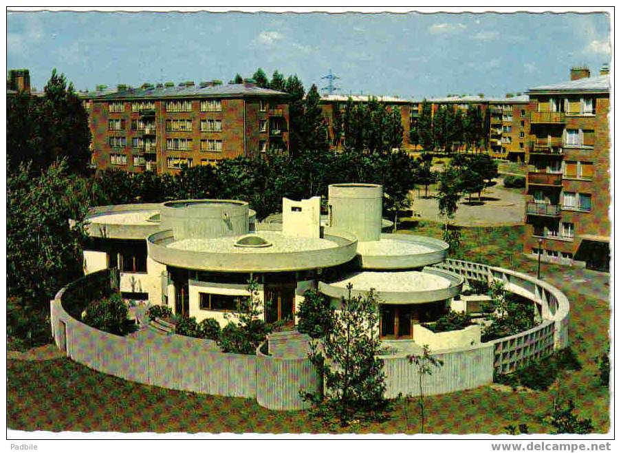 Carte Postale      92. Clamart  La Bibliothèque - Clamart