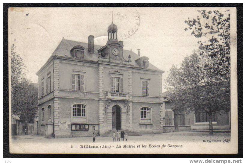 RILLIEUX - La Mairie Et Les Ecoles De Garçons    ( ... 5 Enfants !!! ... ) - Rillieux La Pape