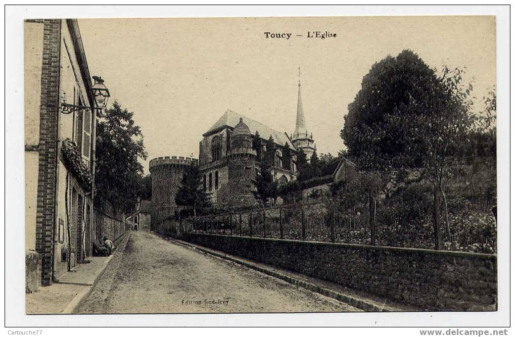 K1 - TOUCY - L'église (BELLE VUE) - Toucy