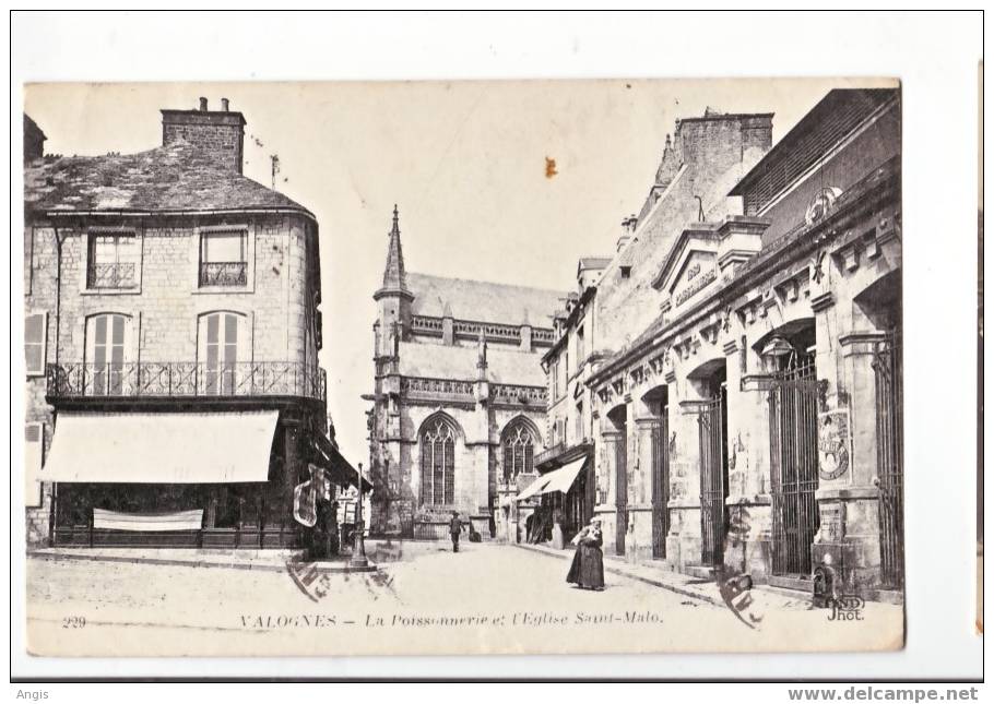 CPA--- 50-----  VALOGNES---EGLISE - Valognes