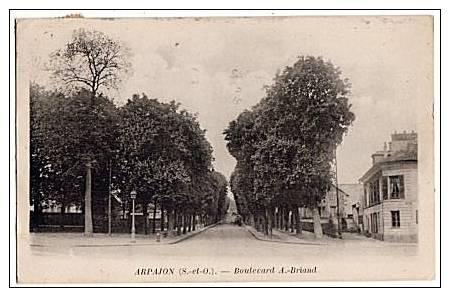 CPA 91 ARPAJON - Boulevard A.Briand - Arpajon