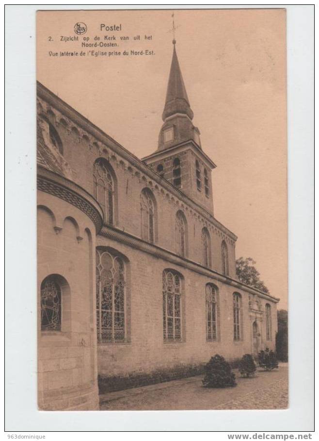 POSTEL - ZIJZICHT OP DE KERK VAN UIT HET NOORD OOSTEN - Mol