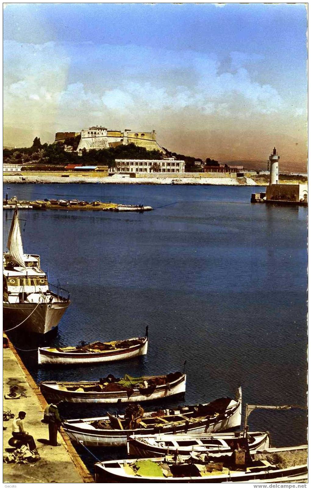 Le Fort Carré Et Le Port De Pêche - Antibes - Old Town