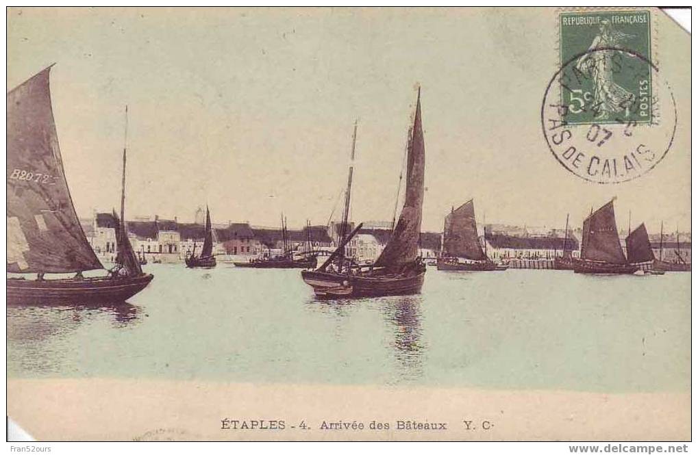 Etaples Arrivée Des Bateaux De Pêche - Etaples