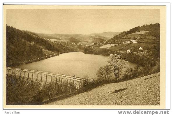 69. TARARE.  CITE DES MOUSSELINES. LE BARRAGE ET JOUX. - Tarare