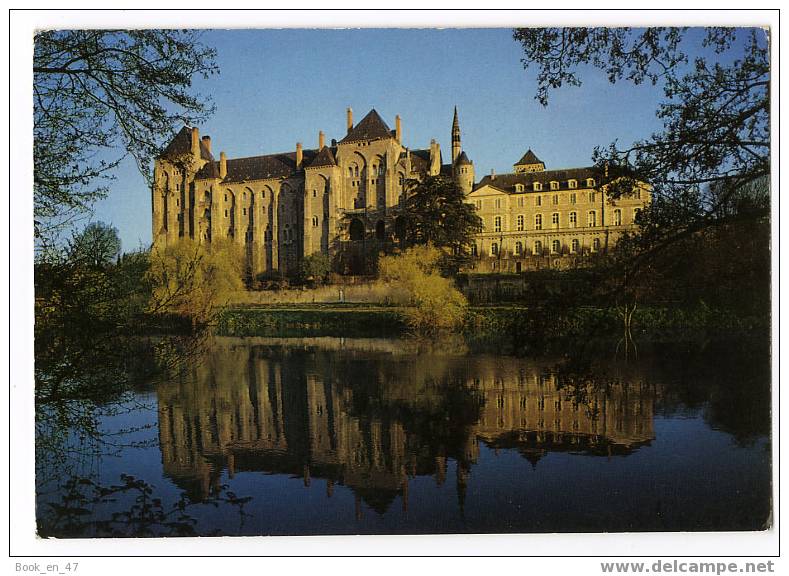 {40035} 72 Sarthe Abbaye Saint Pierre De Solesmes ; Editions De L' Abbaye De Solesmes - Solesmes