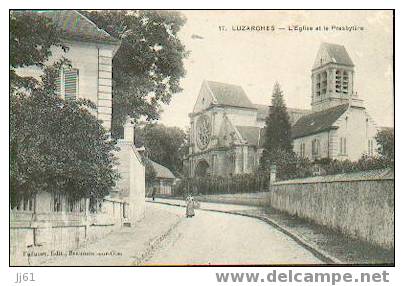 Luzarches Cpa L'église Et Le Presbytère - Luzarches