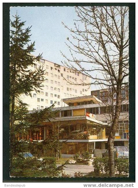 CPSM - Fresnes - Le Centre Communal Du Clos La Garenne ( Automobile Peugeot 404 Break Ed.SOFER) - Fresnes