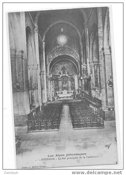 04 - SISTERON ,  Nef Principale De La Cathédrale, Ed Clergue /** - Sisteron