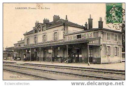 Laroche-Migennes   89  .  2  Cpa.. De La Gare - Migennes