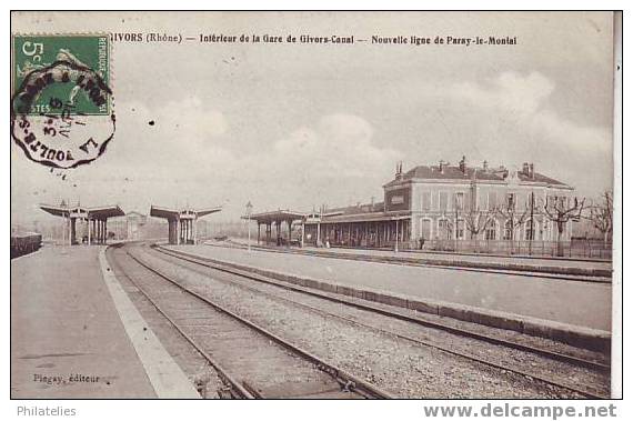 GIVORS INTERIEUR DE LA GARE - Givors