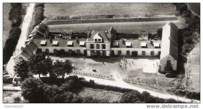 MORBIHAN  /  LA MAISON FAMILIALE DE SUSCINIO , Près De SARZEAU  ( Partie  De  VOLLEY-BALL ) - Voleibol