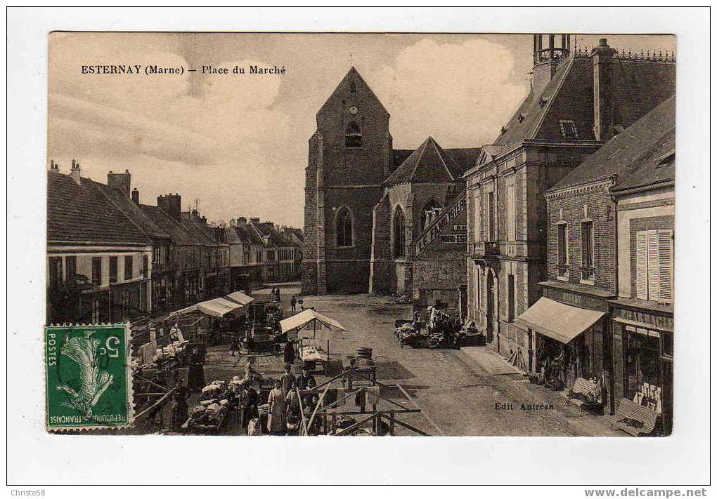 51  ESTERNAY  Place Du Marché  Belle Animation  Commerces - Esternay