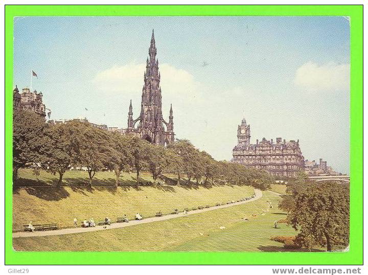 EDINBURGH, SCOTTLAND - NORTH BRITISH HOTEL - FROM THE EAST PRINCES STREET GARDENS - TRAVEL IN 1979 - - Midlothian/ Edinburgh