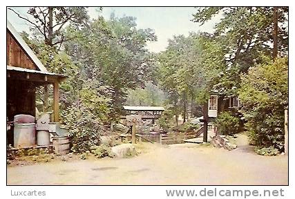 COVERED BRIDGE AND STOCK . OLD MACDONALD'S FARM. NORWALK.CONN. - Norwalk