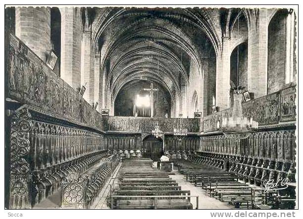 LA CHAISE DIEU - Intérieur De L´Abbaye St-Robert - Stalles Et Tapisseries - La Chaise Dieu