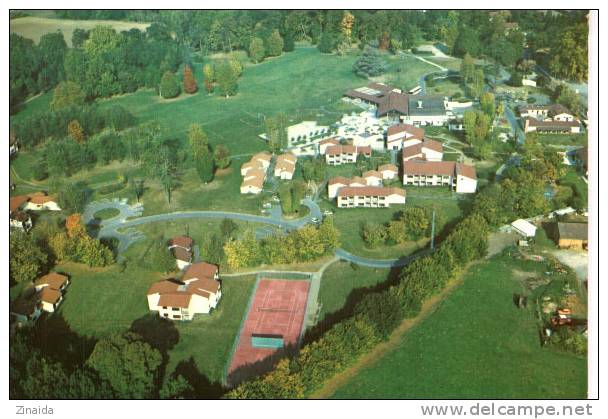 CARTE POSTALE DE MONTSOULT - RESIDENCE DU BOIS DE L ETANG - VUE AERIENNE - VACANCES CNPO - BAILLET EN FRANCE - Montsoult