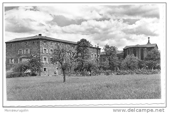 43 )) LANGEAC, Monastère Ste Catherine, Dominicaines, Le Monastère Et Un Coin Du Jardin, CPSM Petit Format, Xavier édit - Langeac