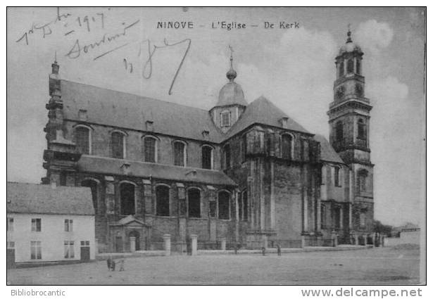 BELGIQUE - NINOVE - VUE SUR L´EGLISE - DE KERK - Ninove