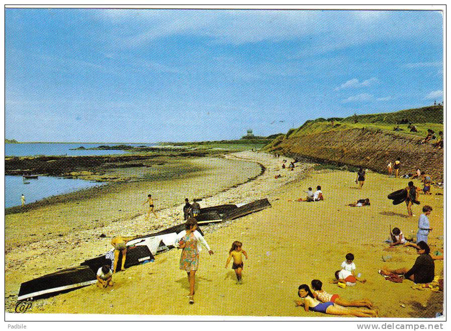 Carte Postale  50.  Equeurdreville  Plage De La Saline - Equeurdreville