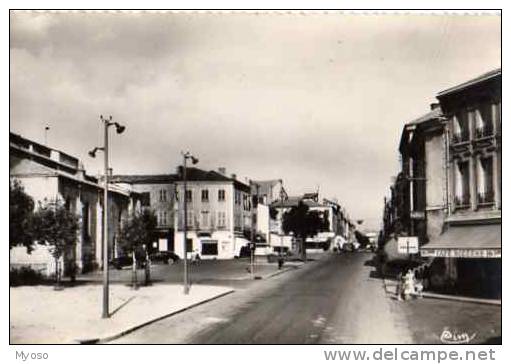 42 FEURS Route De La Loire - Feurs