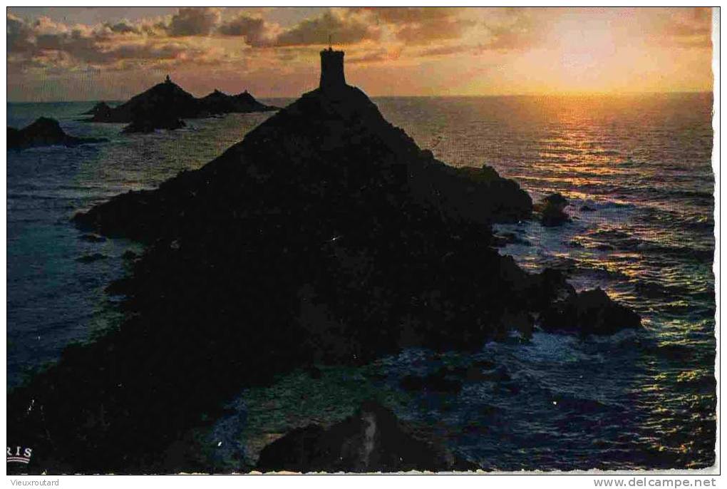 CPSM. AJACCIO. COUCHER DE SOLEIL AUX ILES SANGUINAIRES. DATEE 1964 - Hold To Light