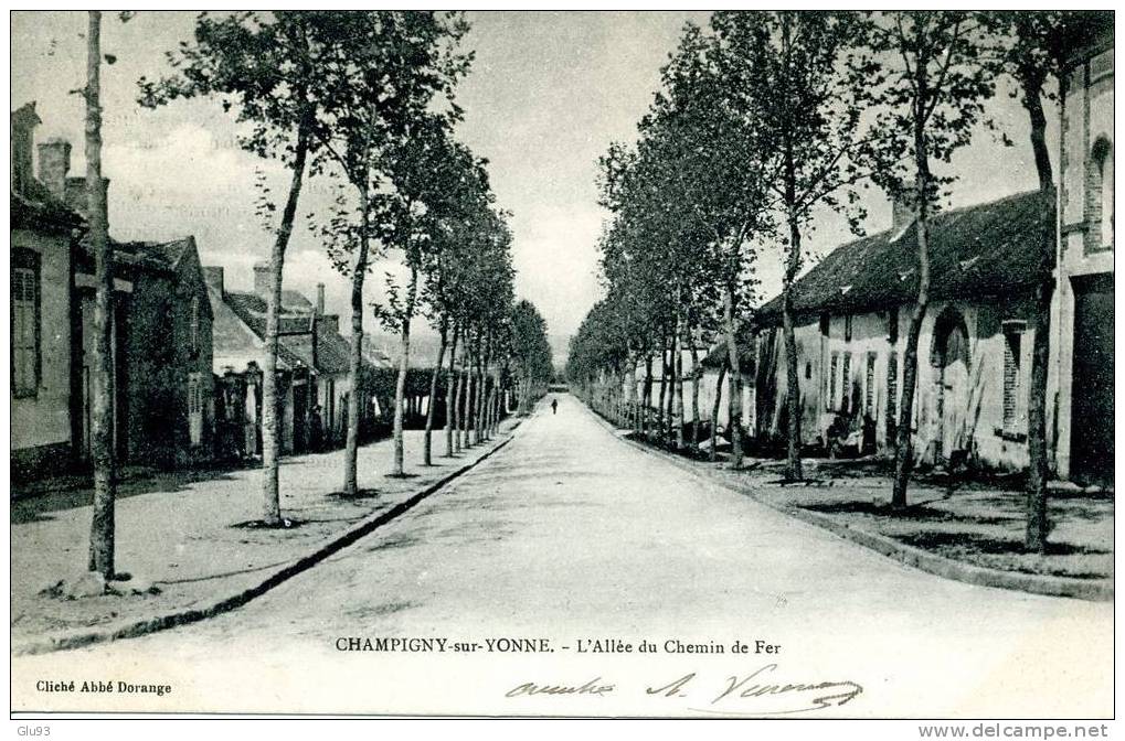 CPA - Champigny-sur-Yonne (89) - L'allée Du Chemin De Fer - Champigny