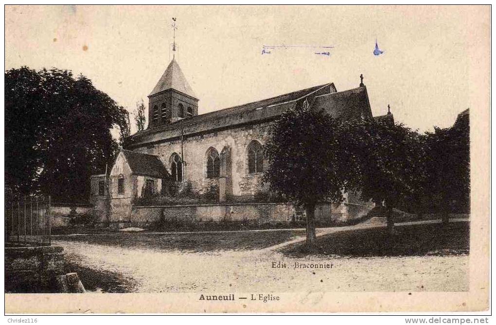 60 AUNEUIL L´église  Beau Plan - Auneuil